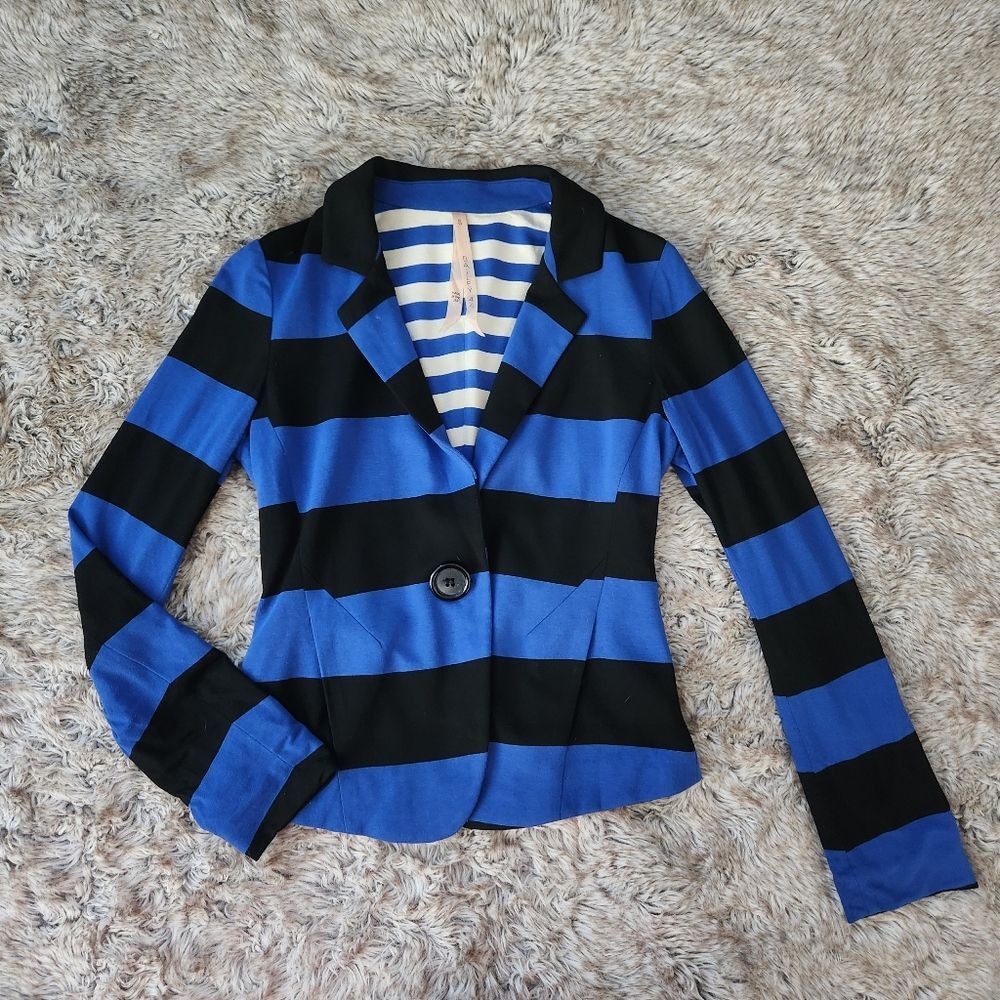 Bailey 44 Rayon Blend Blue and Black Striped Blazer‎ Jacket Women's Size Small